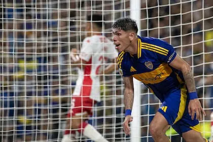 palacios-celebra-tras-anotar-su-primer-gol-en-el-6EBRPIXDTZFNBO577A6LD4BDFY