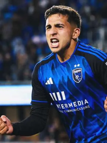 679a8f44cfb0c_360_480!