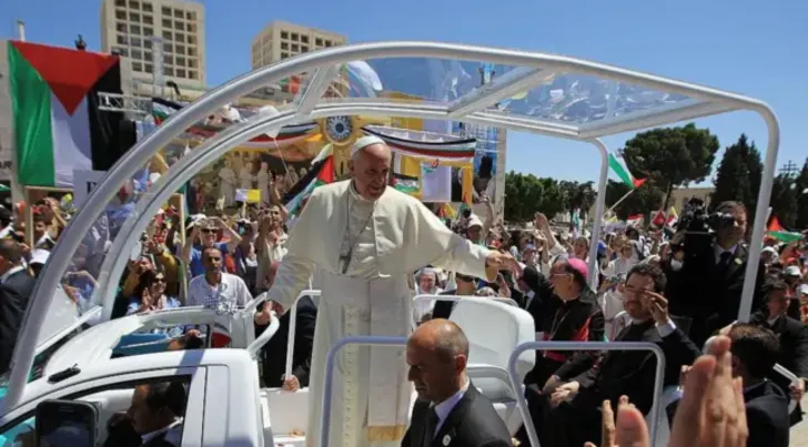 6826526d93d9d_728_403!